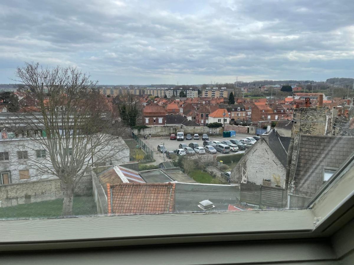 Le Flamand Sint-Omaars Buitenkant foto